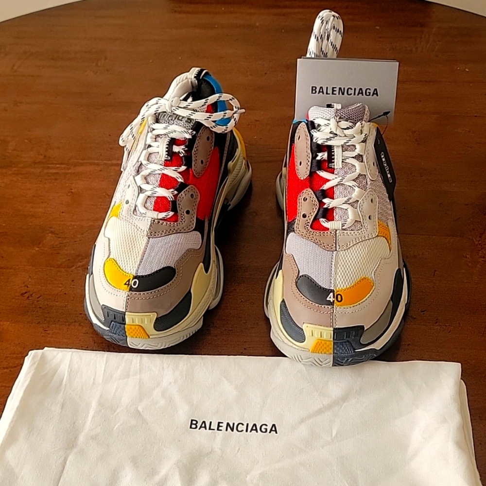 Balenciaga Triple S Trainer - Picture 2 of 6